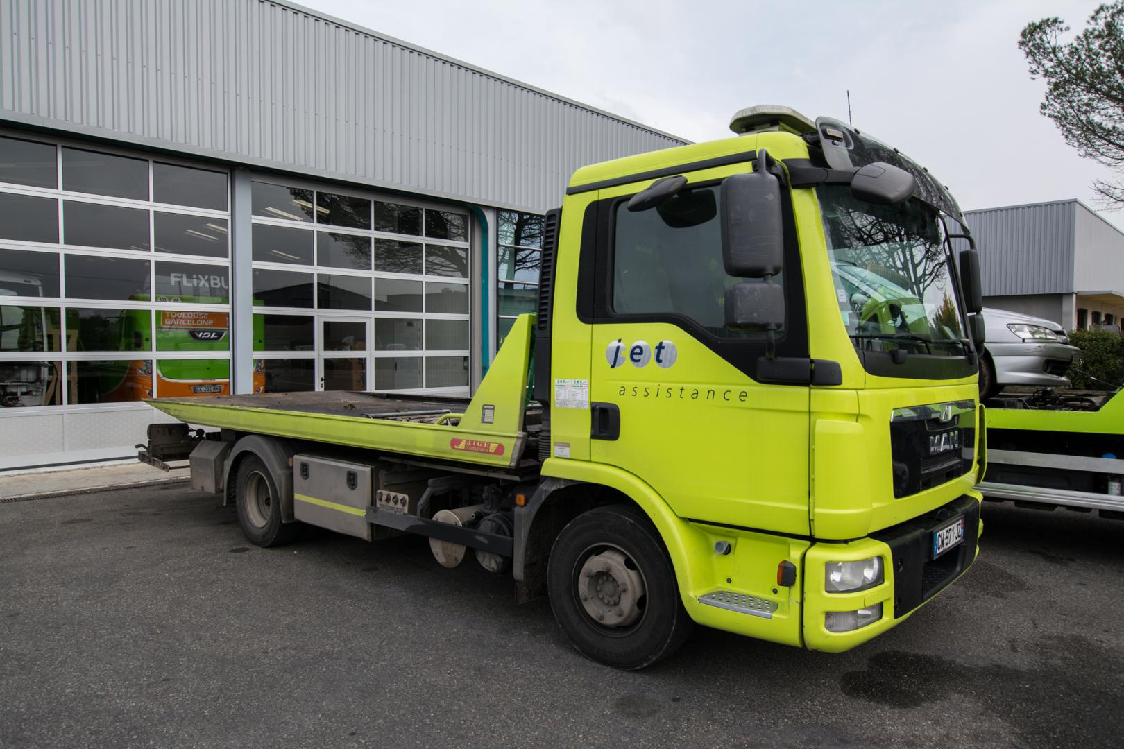 Camion remorque Jet Assistance 1